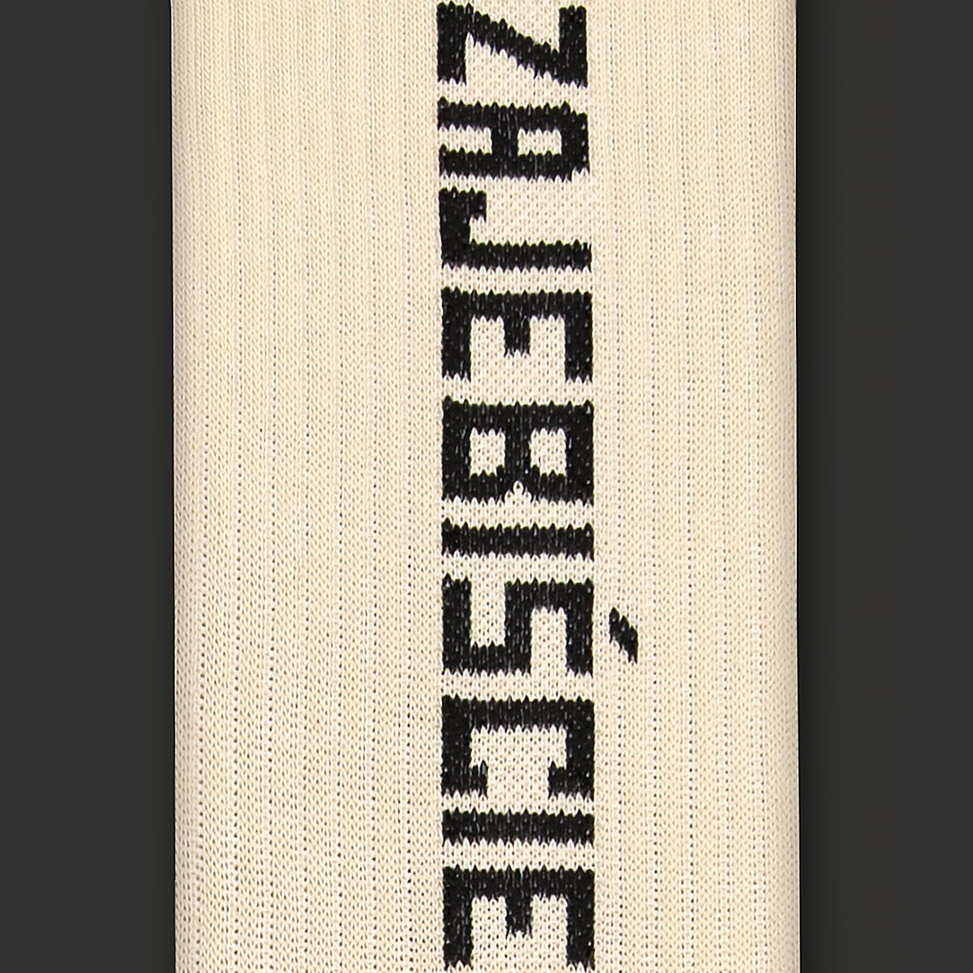 beżowe skarpetki Zajebiście